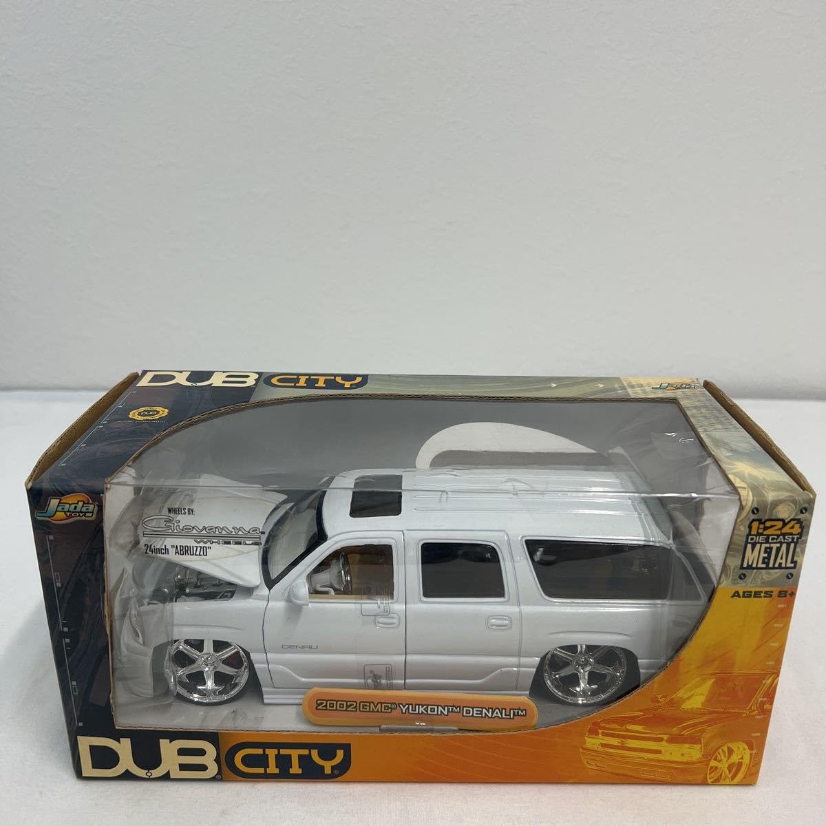 Amazon.co.jp: Jada toys 1/24 DUB CITY 2002 GMC YUKON DENALI White